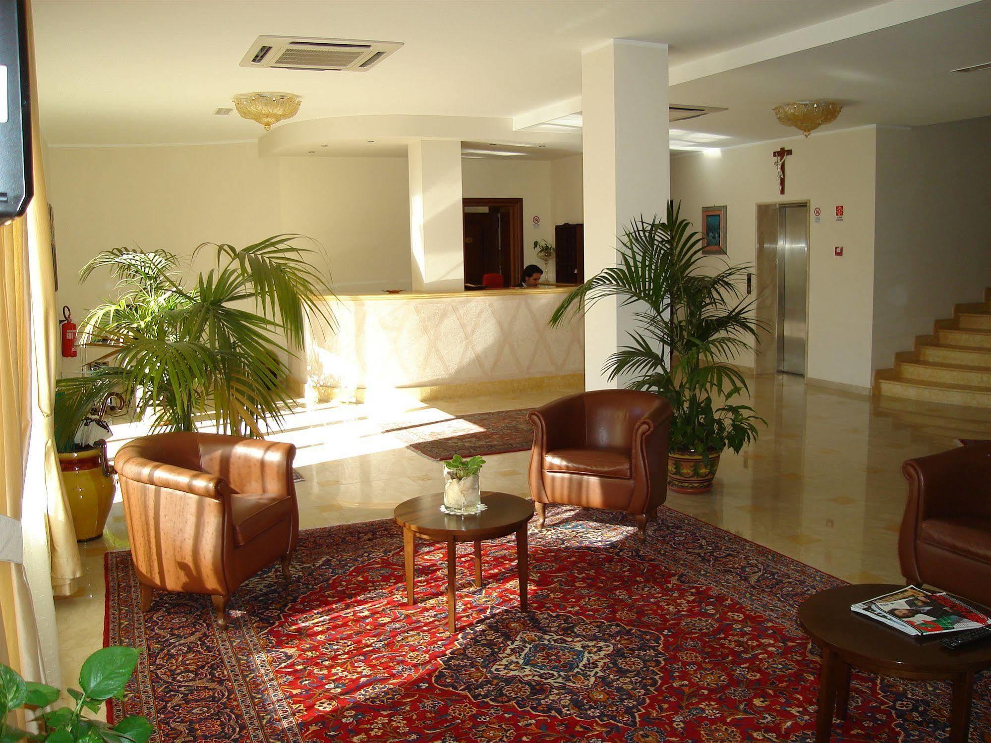 Hotel Le Palme Gioia Tauro Kültér fotó